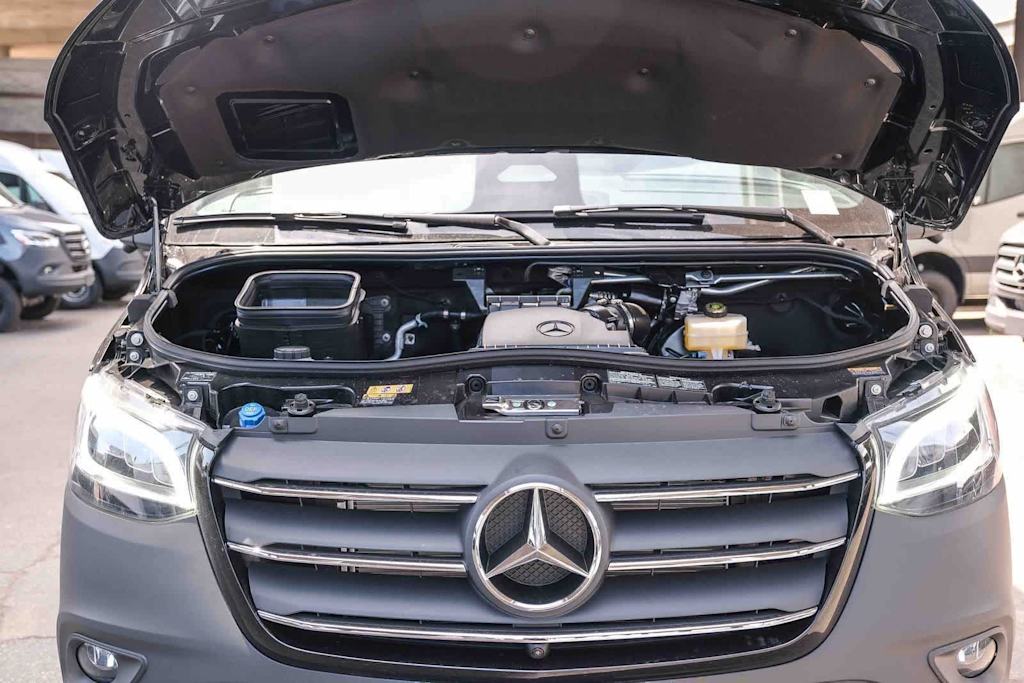 Thumbnail: 2026 Mercedes-Benz Sprinter - 9