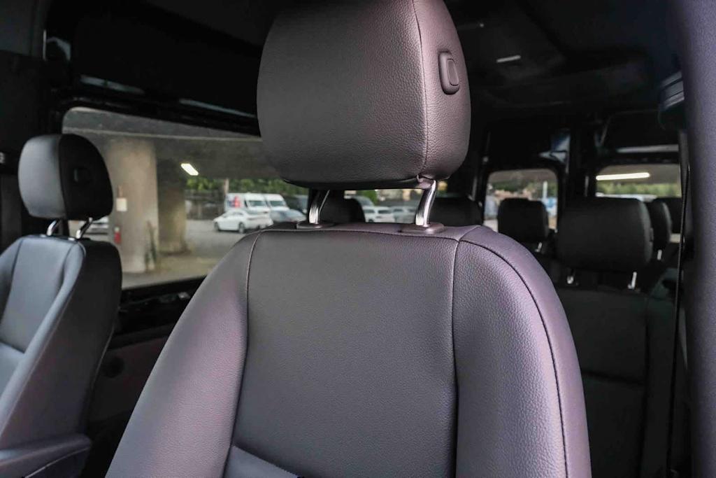 Thumbnail: 2026 Mercedes-Benz Sprinter - 31