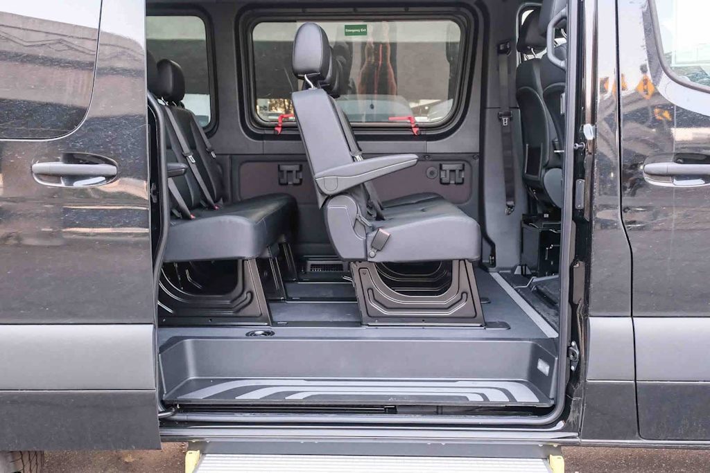 Thumbnail: 2026 Mercedes-Benz Sprinter - 13