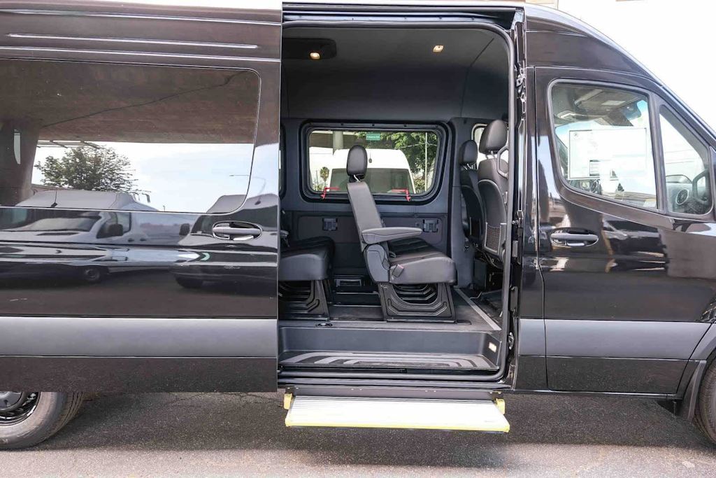 Thumbnail: 2026 Mercedes-Benz Sprinter - 30