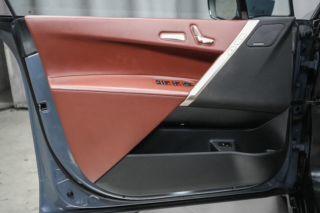 Thumbnail: 2023 BMW iX - 23
