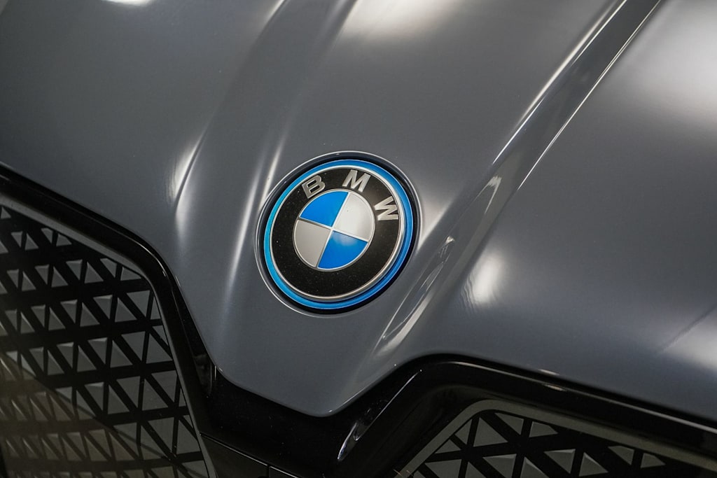Thumbnail: 2023 BMW iX - 6