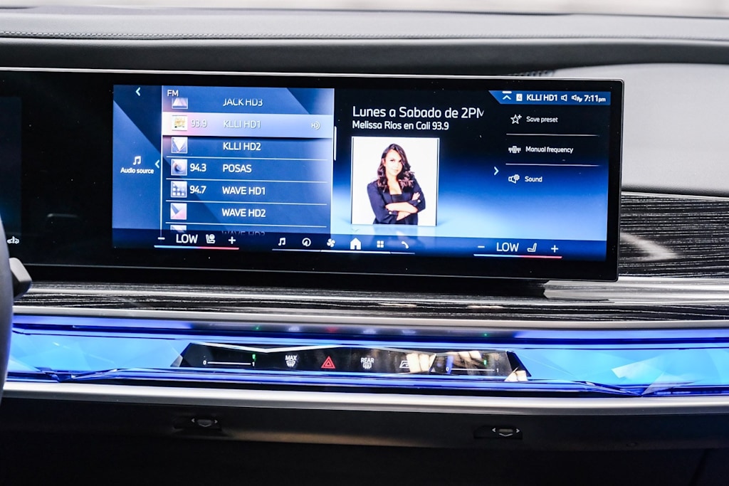 Thumbnail: 2025 BMW 7 Series - 12