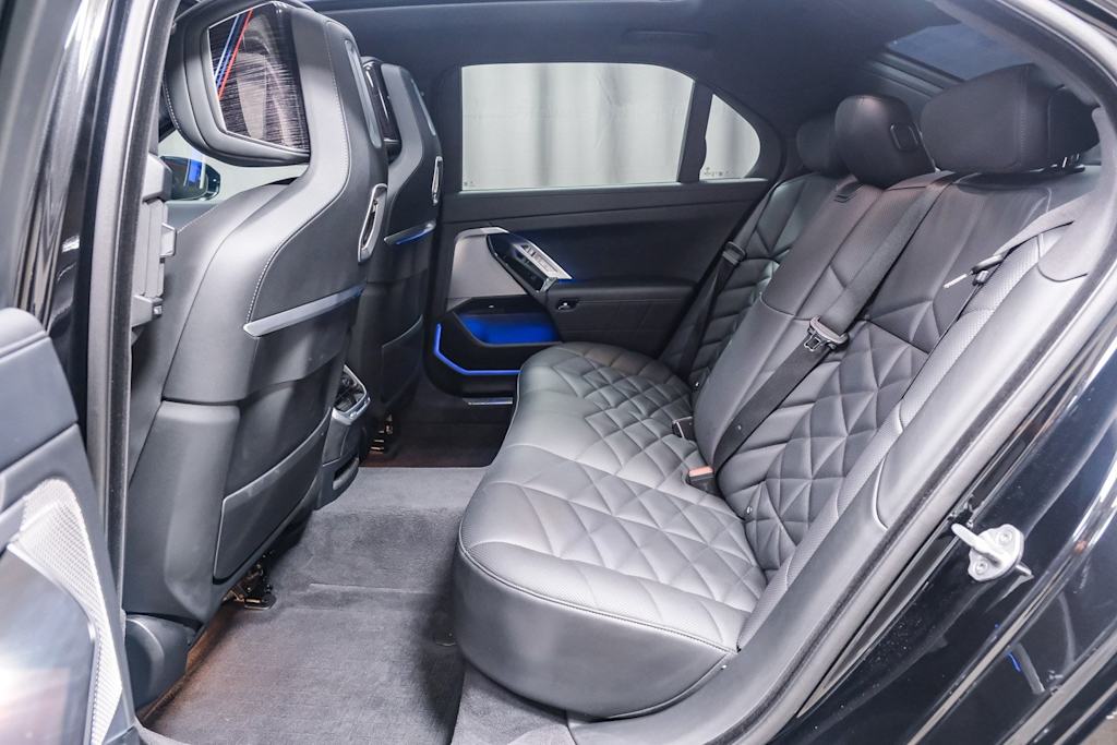 Thumbnail: 2025 BMW 7 Series - 11