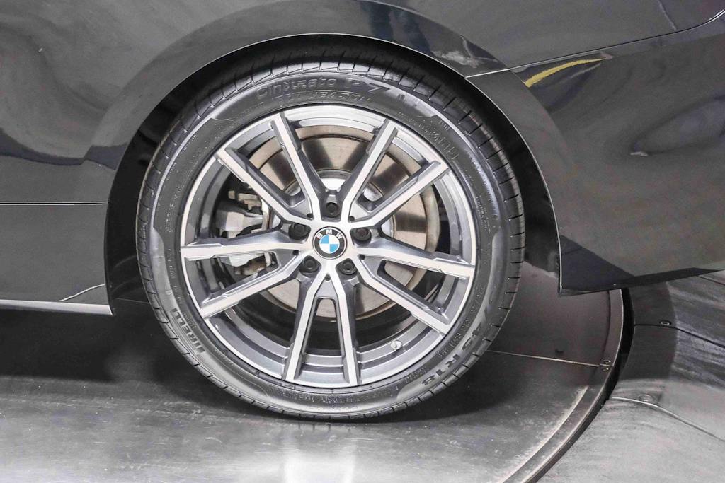 Thumbnail: 2025 BMW 4 Series - 18