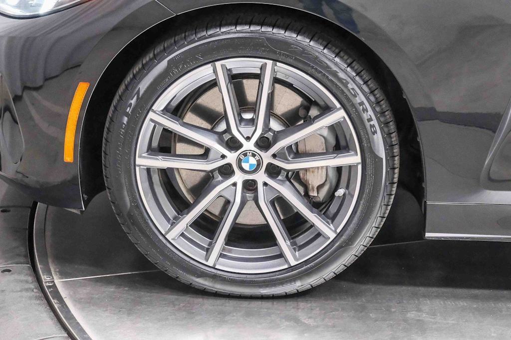 Thumbnail: 2025 BMW 4 Series - 19