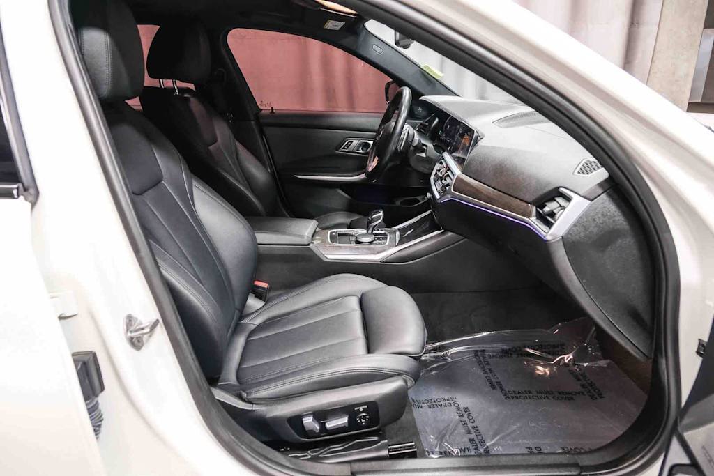 Thumbnail: 2019 BMW 3 Series - 10