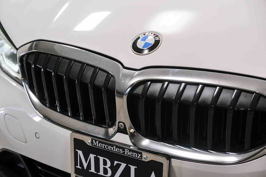 Thumbnail: 2019 BMW 3 Series - 6