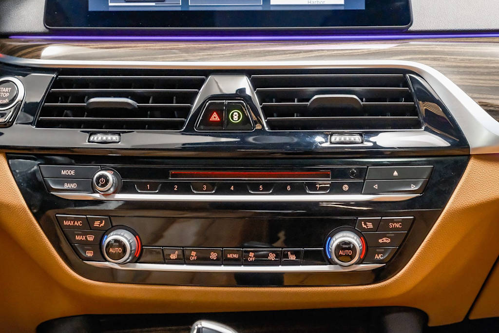 Thumbnail: 2019 BMW 5 Series - 25