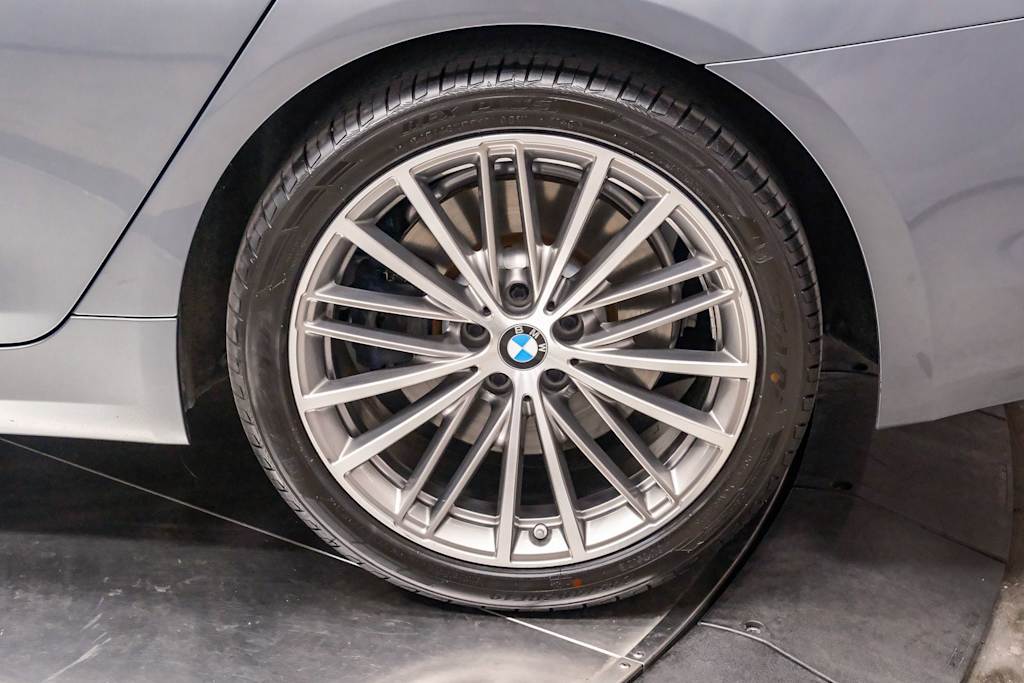 Thumbnail: 2019 BMW 5 Series - 7