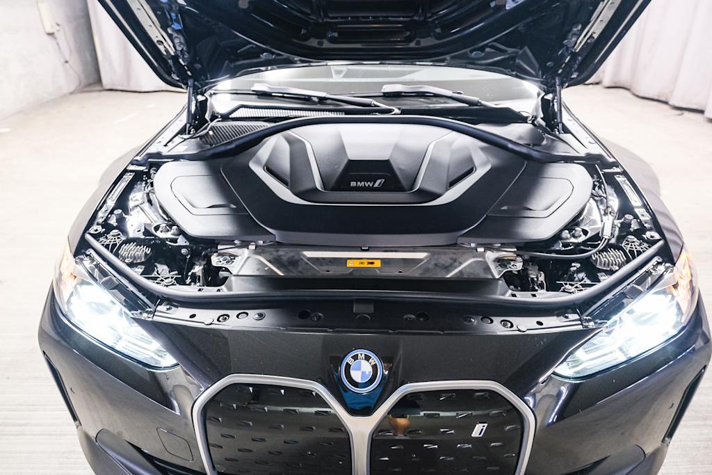 Thumbnail: 2023 BMW i4 - 7