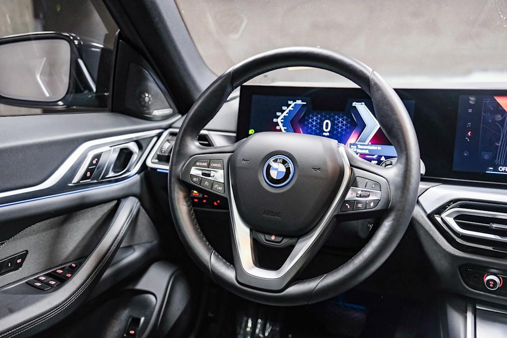 Thumbnail: 2023 BMW i4 - 8