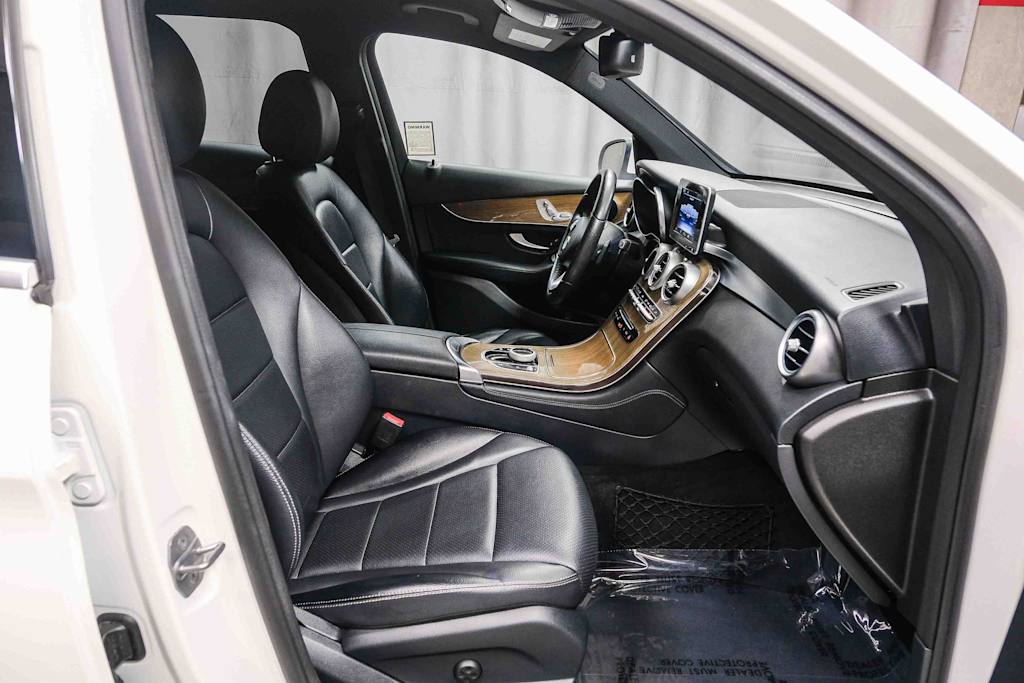 Thumbnail: 2018 Mercedes-Benz GLC - 11