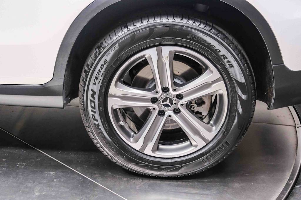 Thumbnail: 2018 Mercedes-Benz GLC - 8