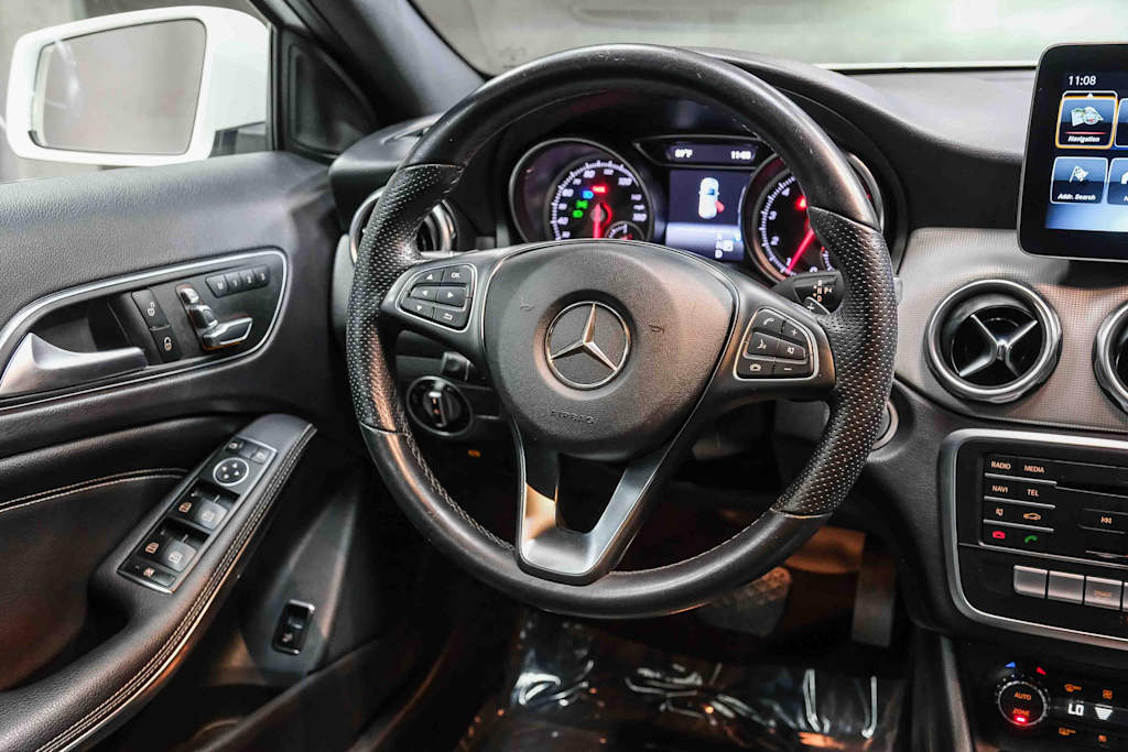 Thumbnail: 2020 Mercedes-Benz GLA - 14