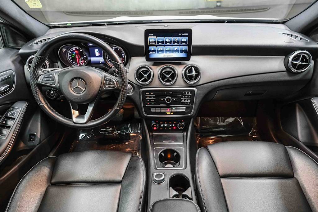 Thumbnail: 2020 Mercedes-Benz GLA - 2