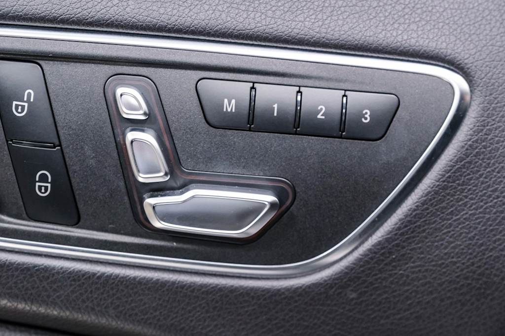 Thumbnail: 2018 Mercedes-Benz GLA - 24