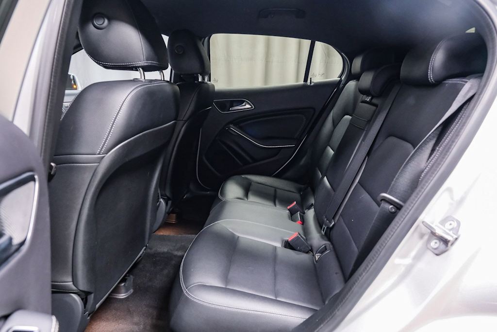 Thumbnail: 2018 Mercedes-Benz GLA - 10