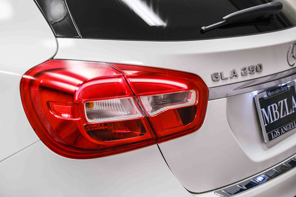 Thumbnail: 2020 Mercedes-Benz GLA - 20