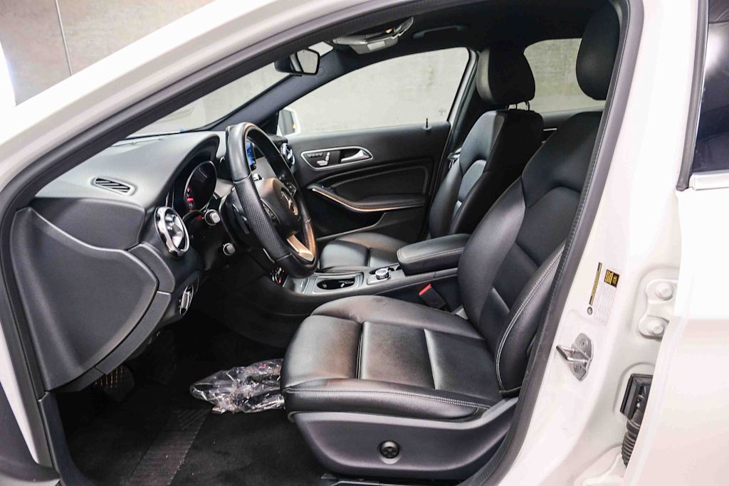 Thumbnail: 2020 Mercedes-Benz GLA - 12