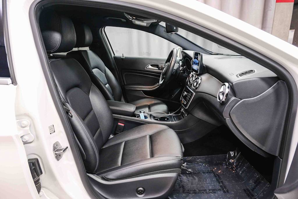 Thumbnail: 2020 Mercedes-Benz GLA - 11