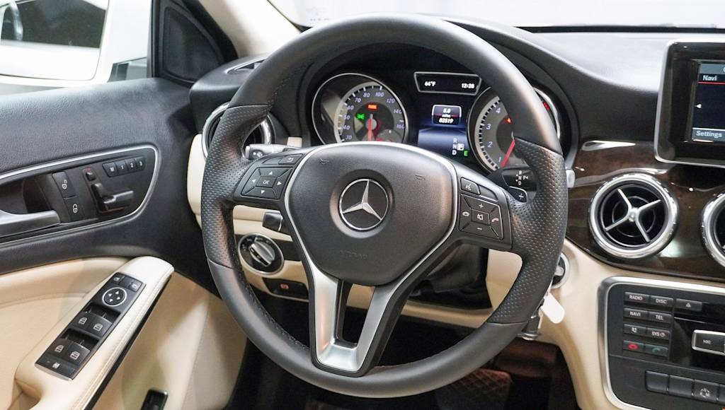 2015 Mercedes-Benz GLA 250 13