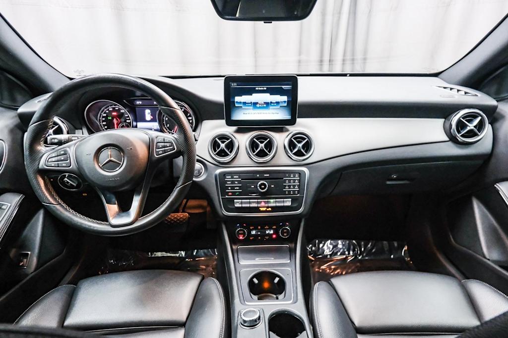 Thumbnail: 2018 Mercedes-Benz GLA - 2