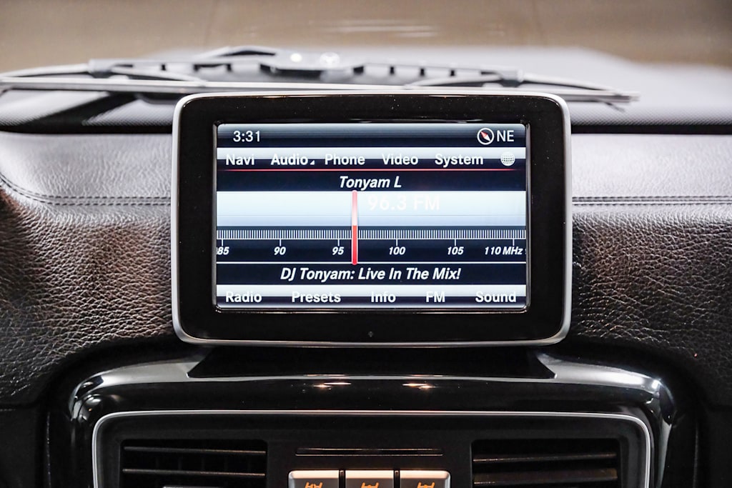 Thumbnail: 2015 Mercedes-Benz G-Class - 26