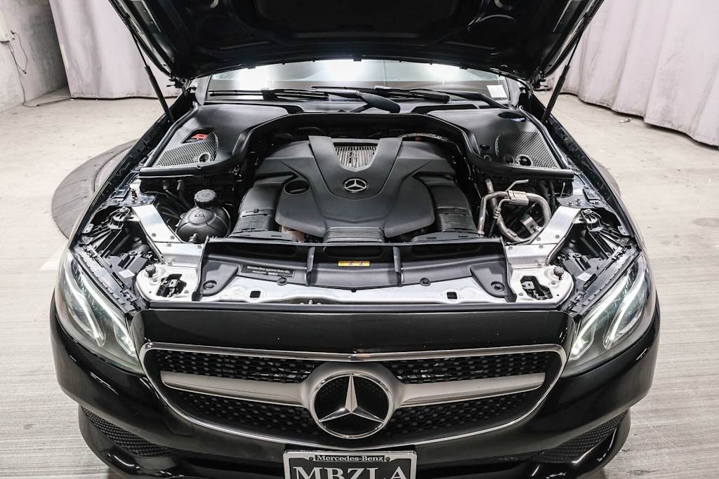 Thumbnail: 2019 Mercedes-Benz E-Class - 8