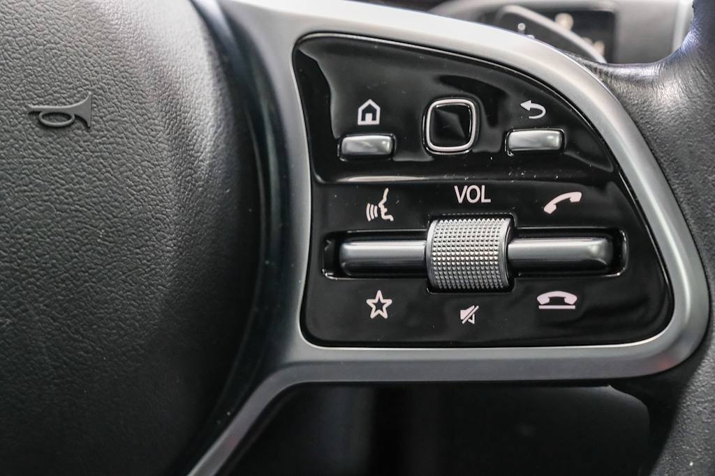 Thumbnail: 2019 Mercedes-Benz E-Class - 24