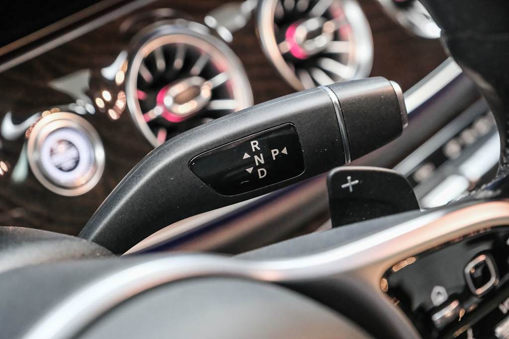 Thumbnail: 2019 Mercedes-Benz E-Class - 26