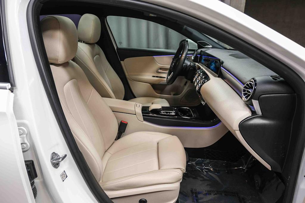 Thumbnail: 2019 Mercedes-Benz A-Class - 11