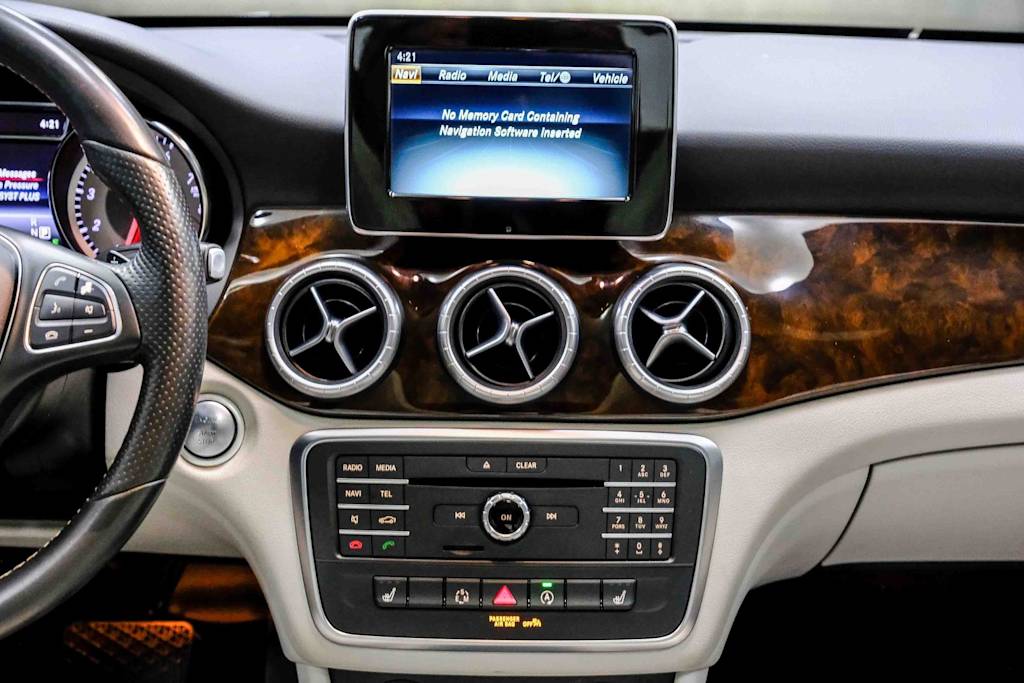 Thumbnail: 2015 Mercedes-Benz CLA - 13