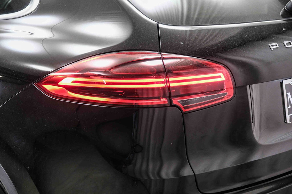 Thumbnail: 2016 Porsche Cayenne - 19