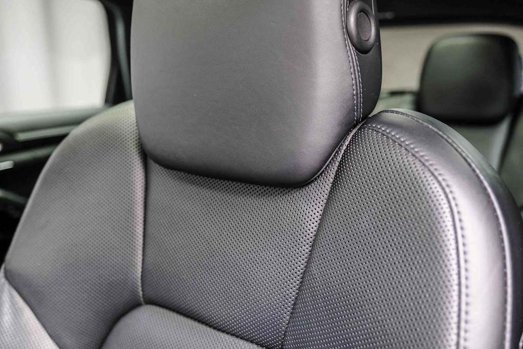 Thumbnail: 2016 Porsche Cayenne - 25