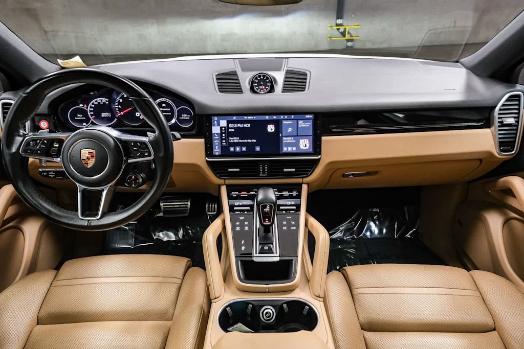 Thumbnail: 2020 Porsche Cayenne - 2