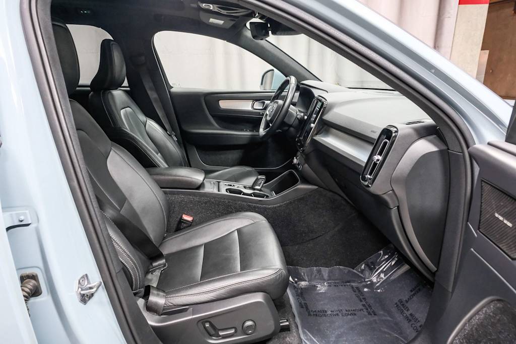 Thumbnail: 2019 Volvo XC40 - 11