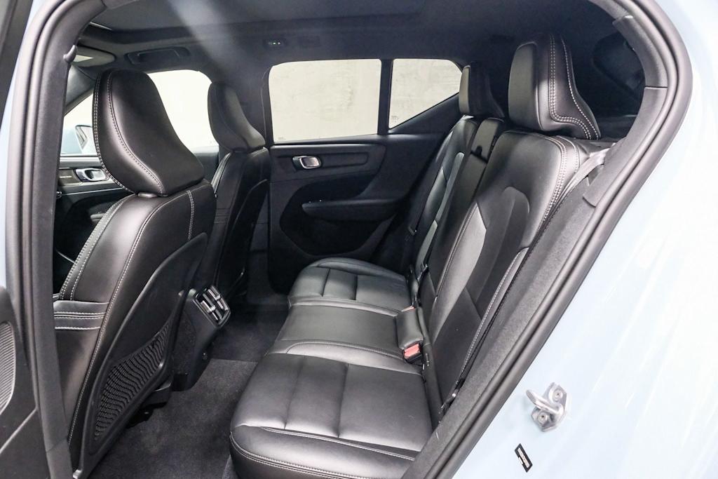 Thumbnail: 2019 Volvo XC40 - 13