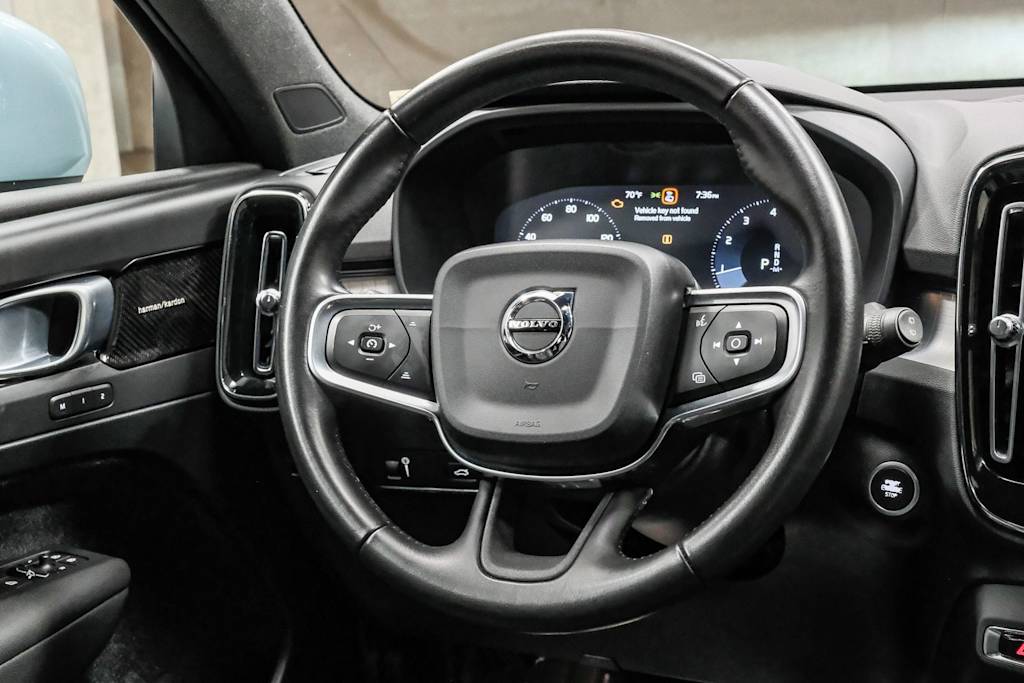 Thumbnail: 2019 Volvo XC40 - 10