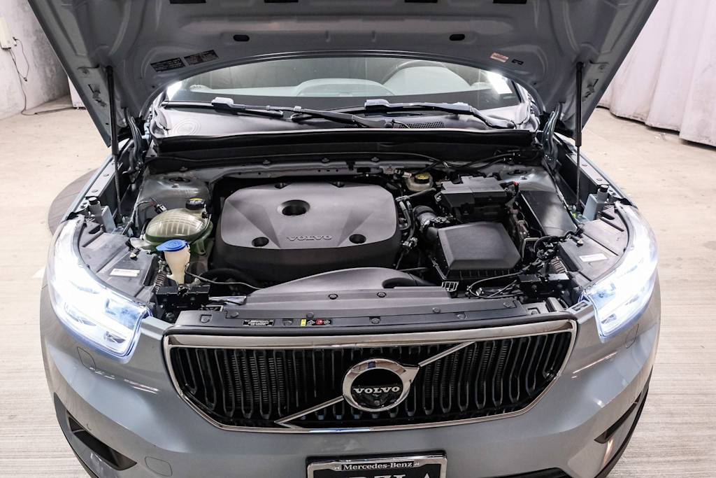 Thumbnail: 2019 Volvo XC40 - 9