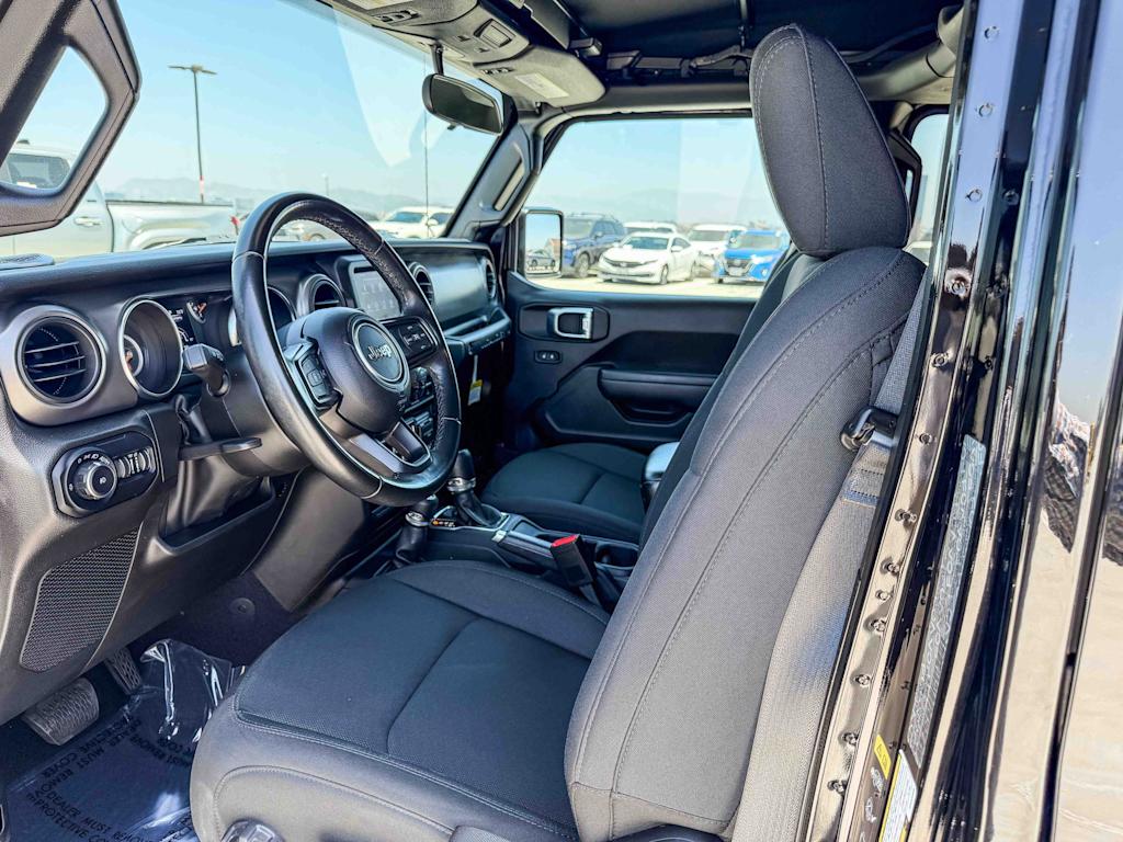 Thumbnail: 2022 Jeep Wrangler - 10