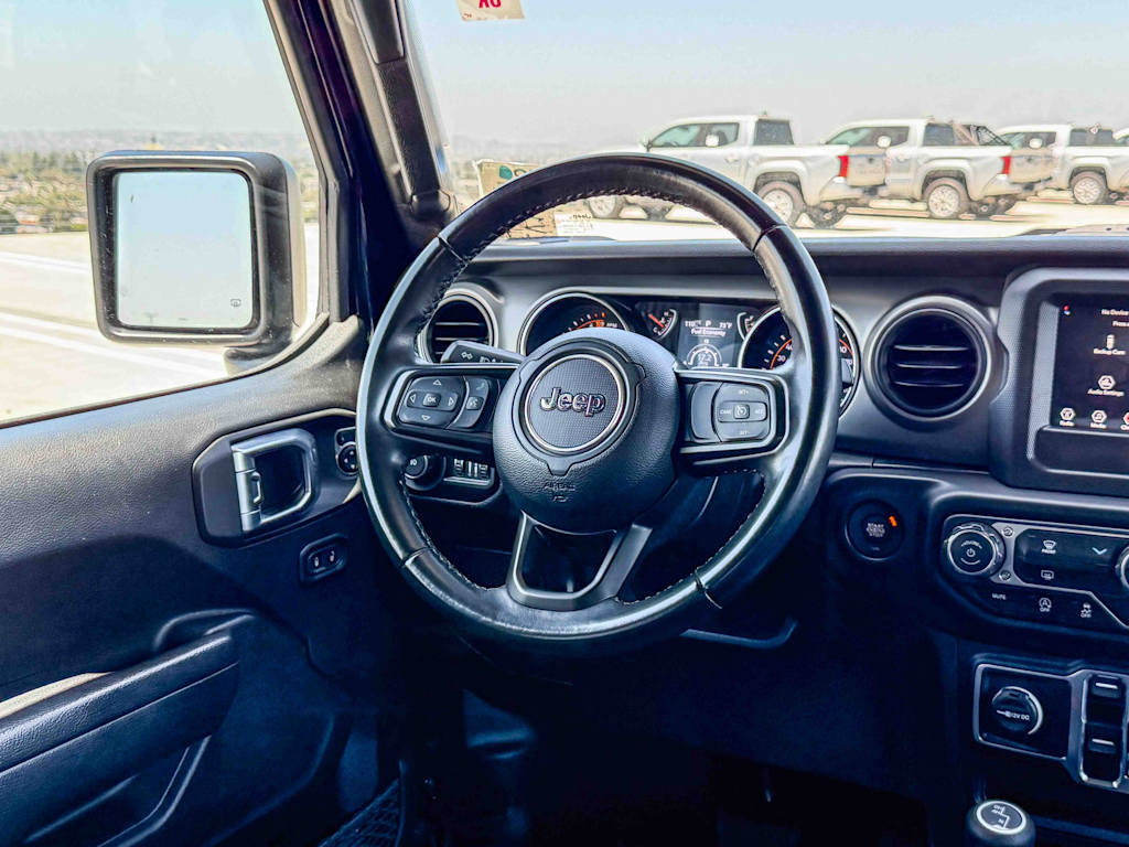 Thumbnail: 2022 Jeep Wrangler - 8