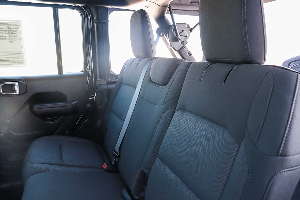 Thumbnail: 2022 Jeep Wrangler - 11