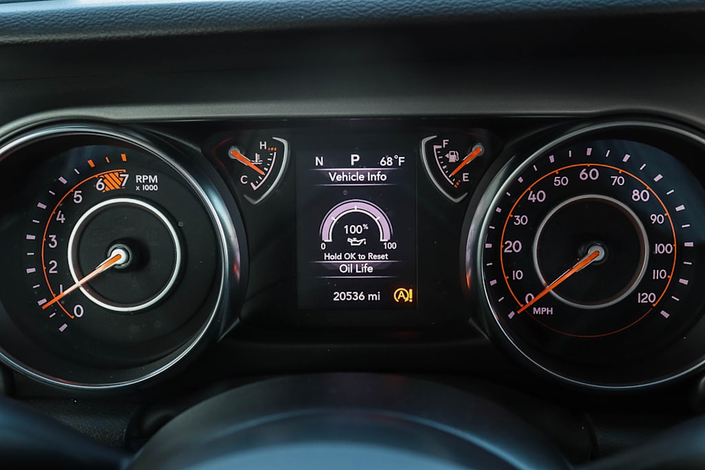 Thumbnail: 2022 Jeep Wrangler - 14