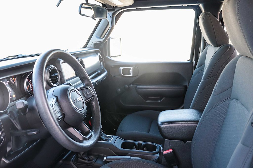 Thumbnail: 2022 Jeep Wrangler - 10