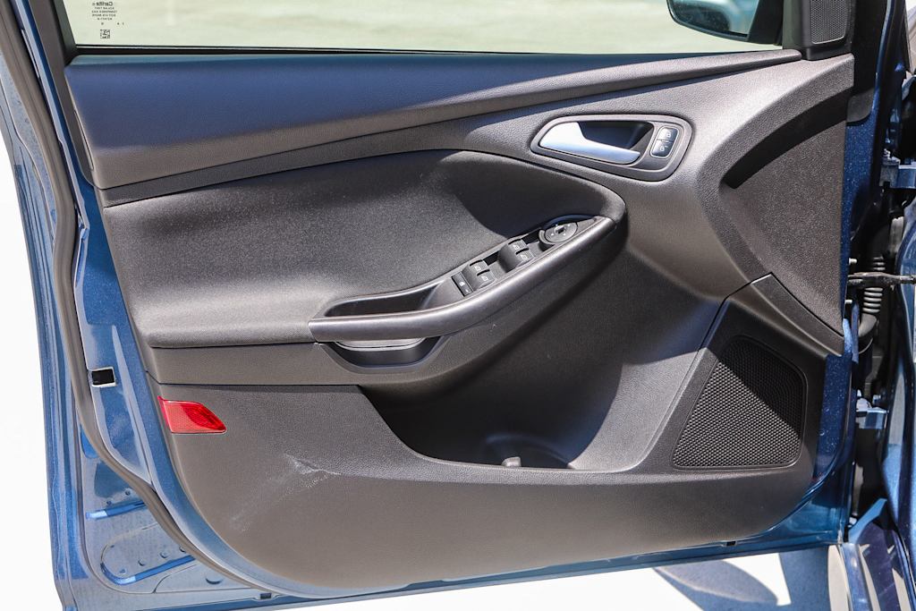 Thumbnail: 2018 Ford Focus - 26