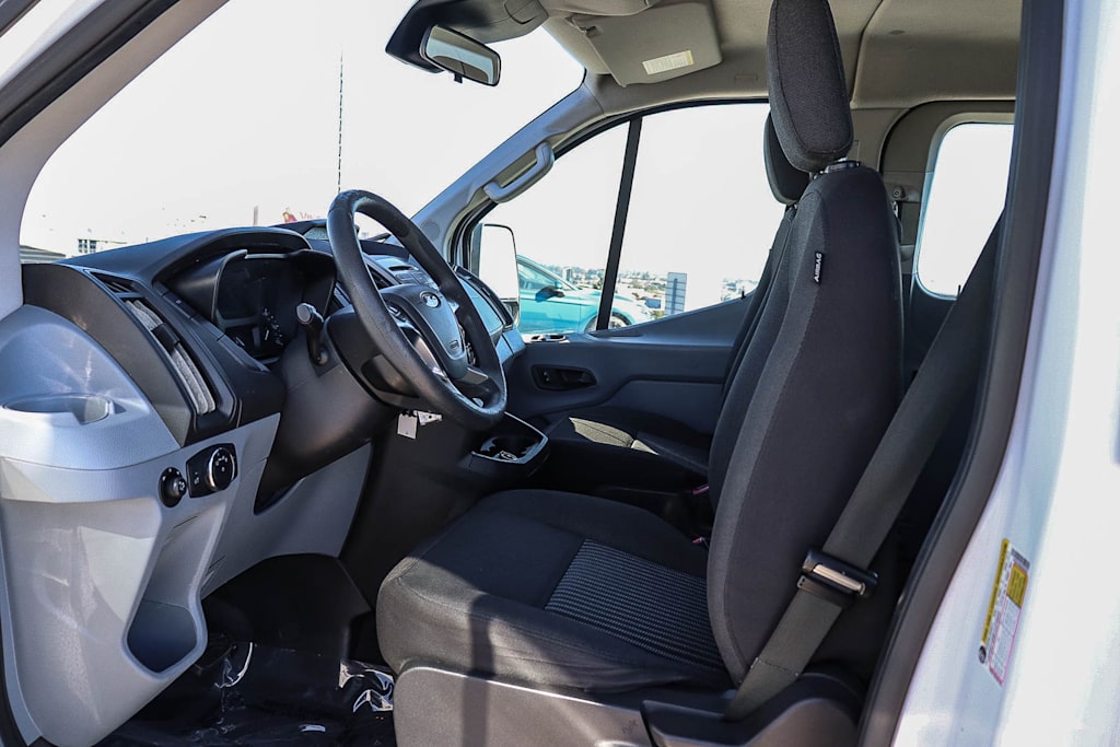 Thumbnail: 2019 Ford Transit Series - 9