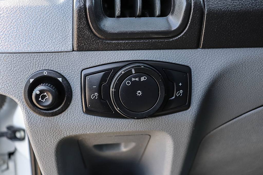 Thumbnail: 2018 Ford Transit Series - 27