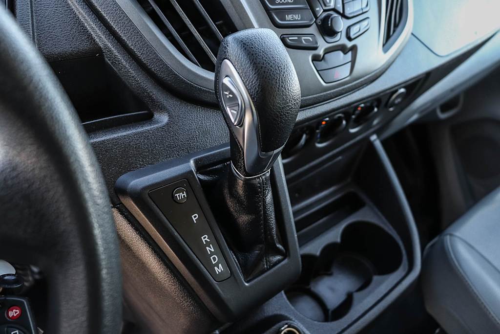 Thumbnail: 2018 Ford Transit Series - 15