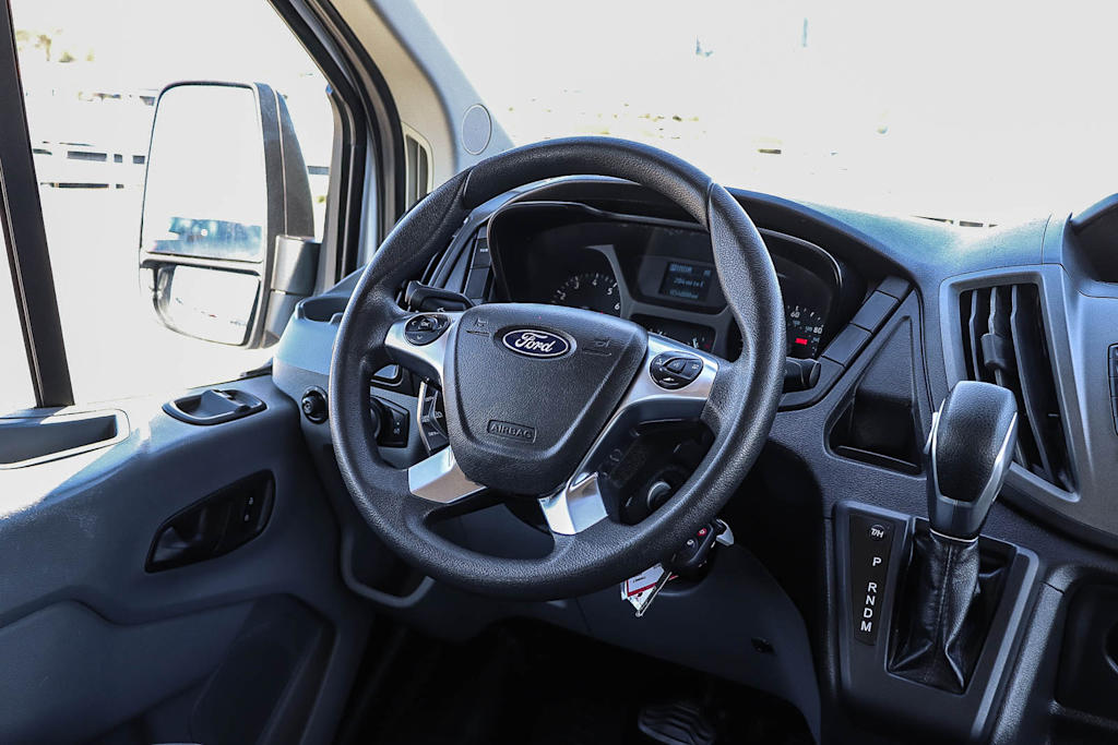 Thumbnail: 2018 Ford Transit Series - 9